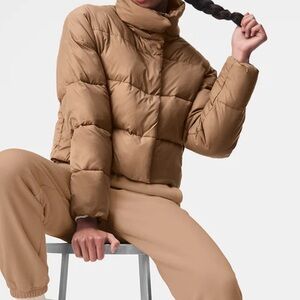 Alo yoga woman puffer